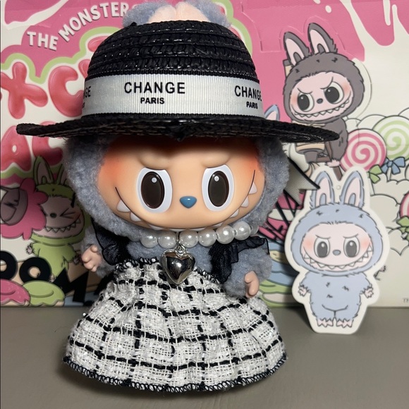 POP MART LABUBU Exciting Macaron Collection With Outfit (SEA SALT COCONUT) - Picture 5 of 17